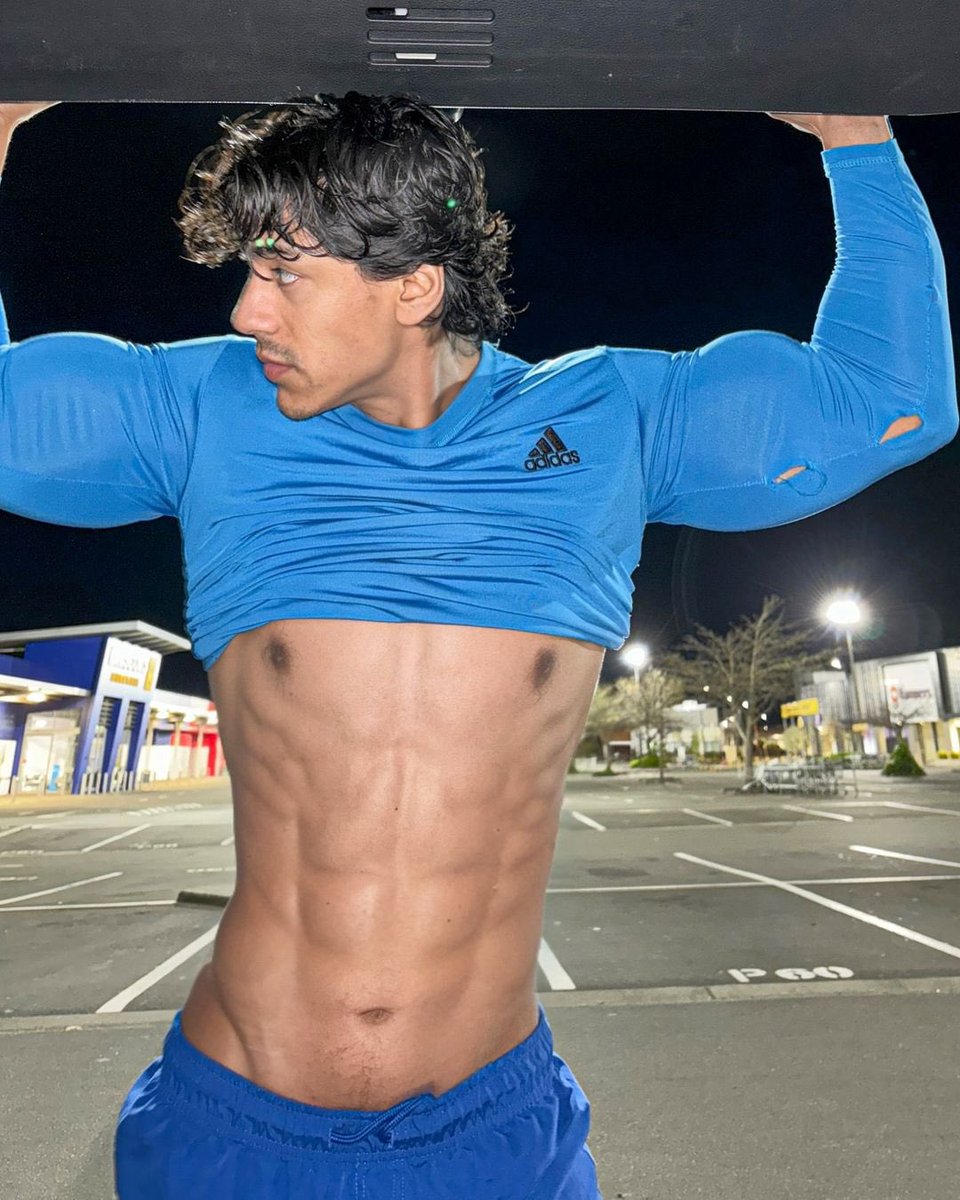 Pllazer ⋆ tweet media