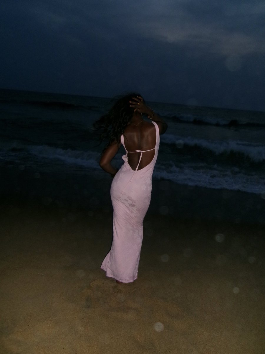 Amy🇱🇷🖤 tweet media