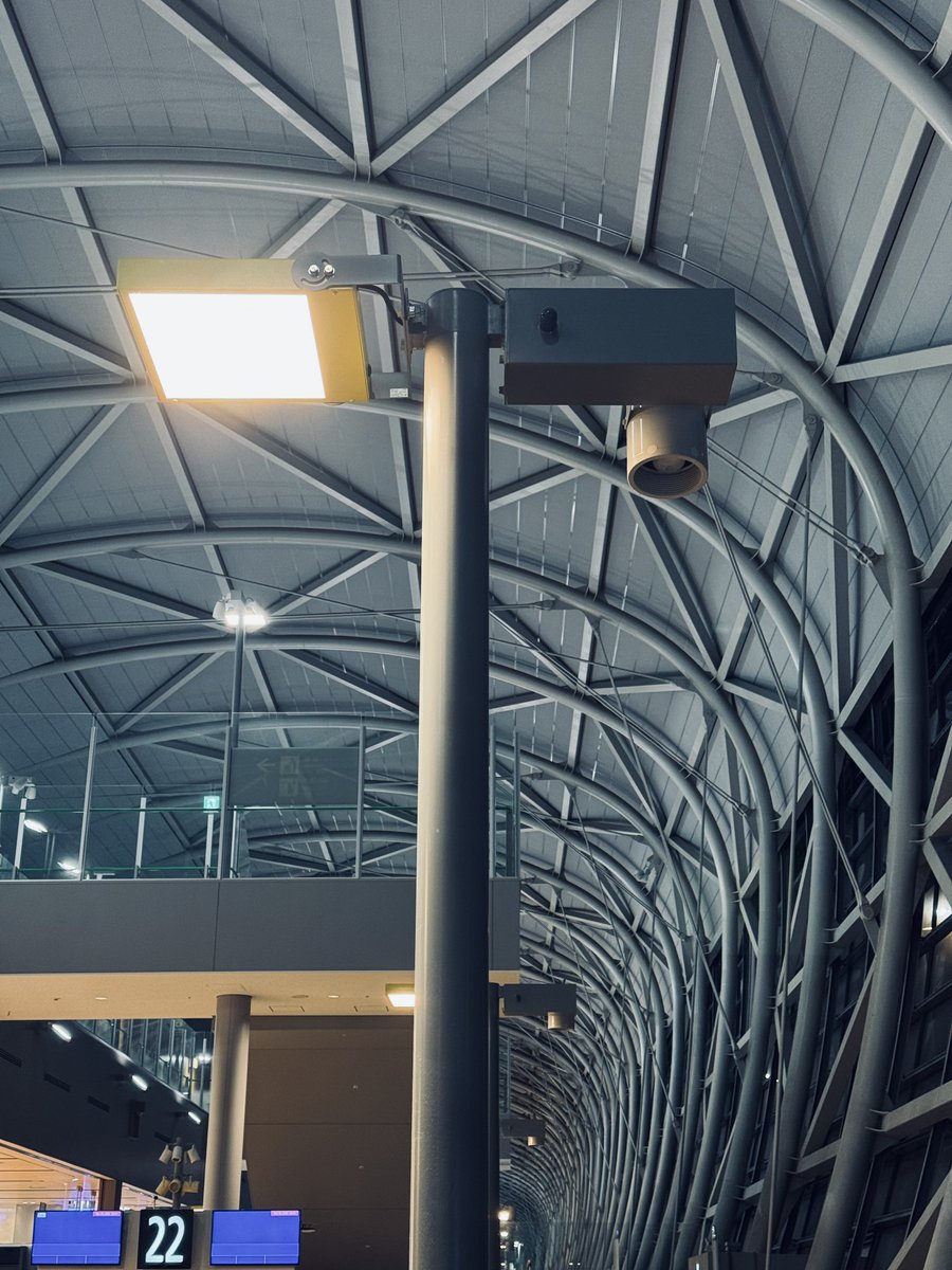 sokoniyouth's tweet image. ✈️💡✨😑

#灯り
#electriclight