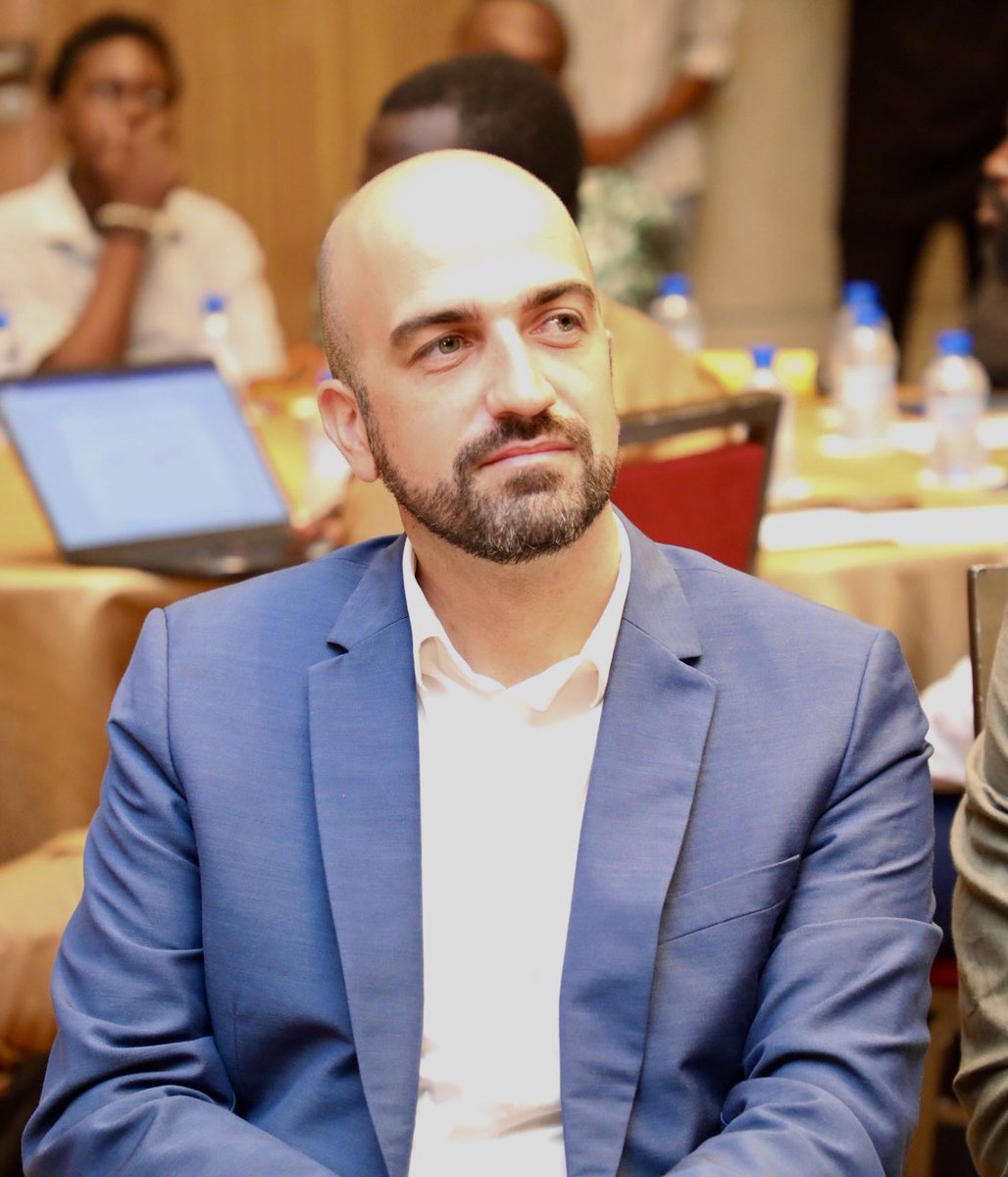 celtiisbj's tweet photo. La #CDSI est un rendez-vous clé pour décrypter les enjeux de l’IA et du numérique au Bénin 🚀
À cette occasion, Celtiis Business, à travers @dedji_pamphile, met en avant des solutions Cloud conçues pour renforcer la résilience et l’efficacité des DSI.
#ASIN #SecteurDuNumérique #DSI #IA #Waxeho #CeltiisBusiness