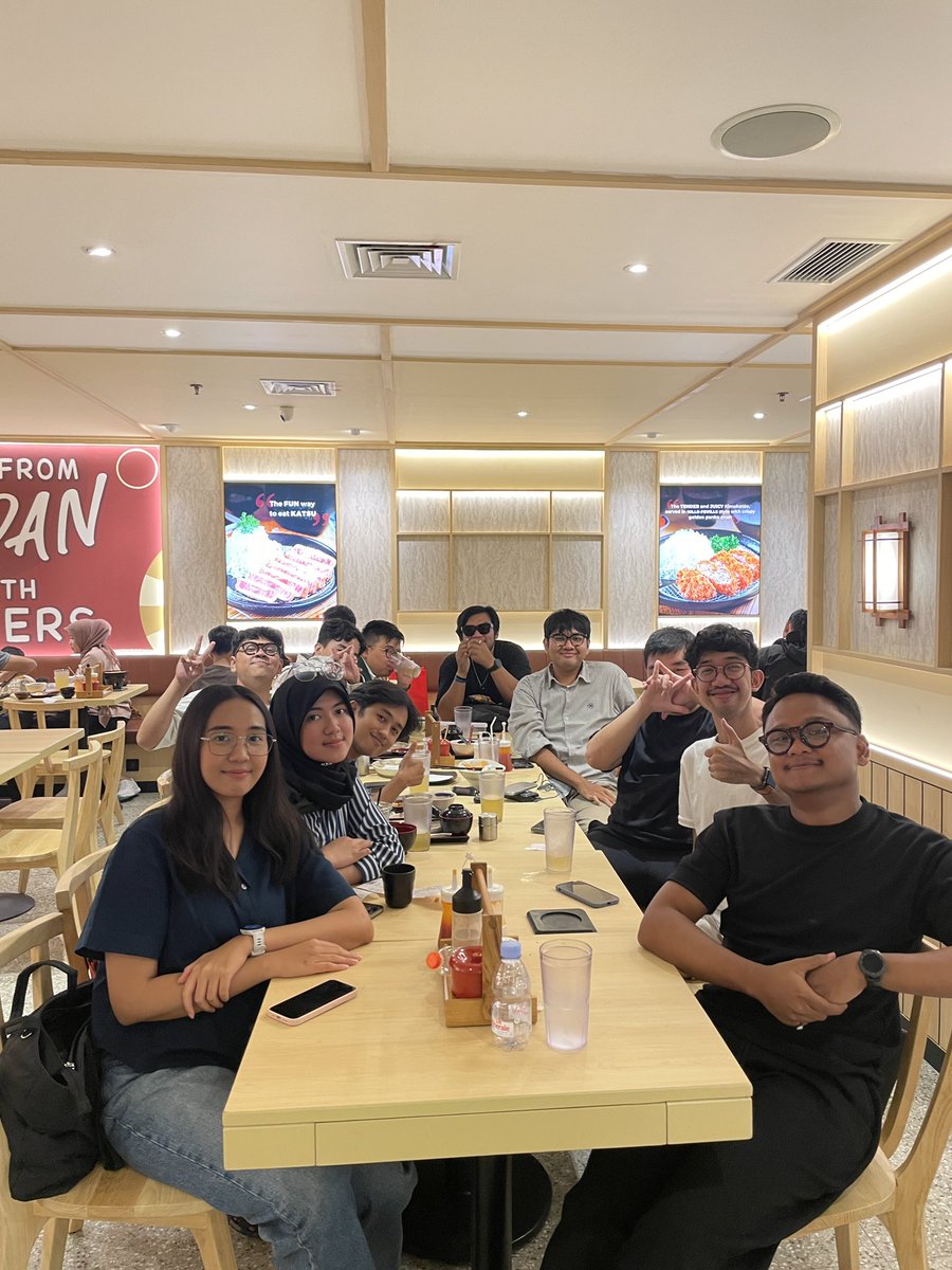 J L R #MakeJeketianFun tweet media