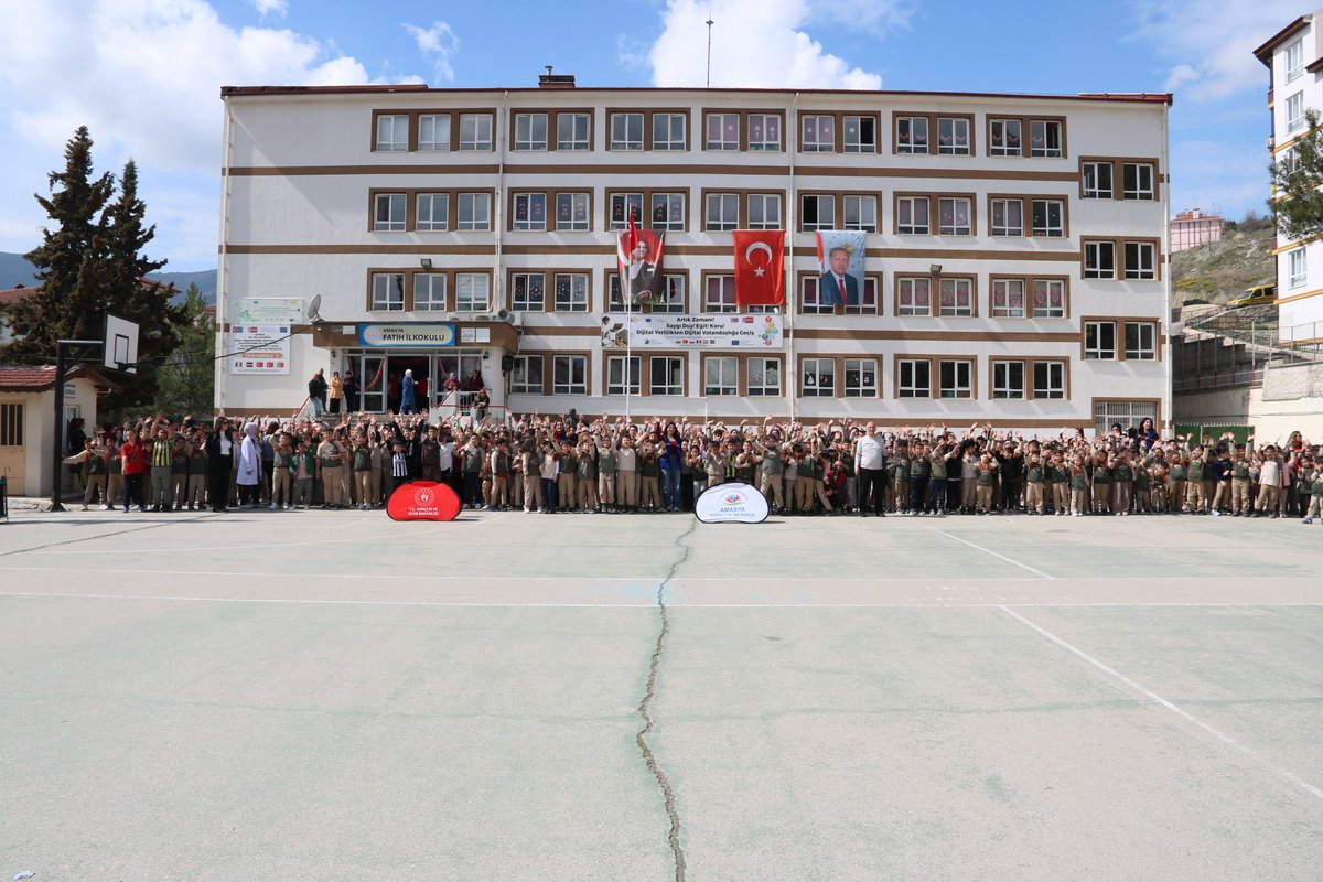 📍 Merkezim Her Yerde – Amasya Fatih İlkokulu

Amasya Gençlik Merkezi olarak “Merkezim Her Yerde” etkinliklerimiz kapsamında, gönüllü gençlerimizle birlikte Fatih İlkokulu’nda çocuklarımızla buluştuk.

#GSBGM
#MerkezimHerYerde 
#GSBAmasyaGençlikMerkezi 
#GönüllüGençler