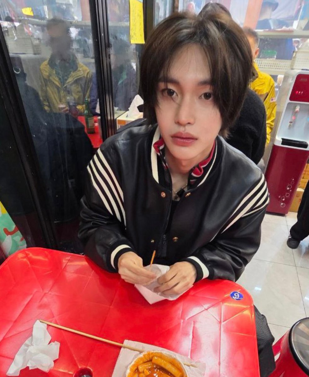 น้องวอนบินในมุมกล้องพี่โช ต้องเอ็นดูขนาดไหนงะ น่ารักมาก ๆๆๆ  ㅠㅠㅠㅠㅠㅠ