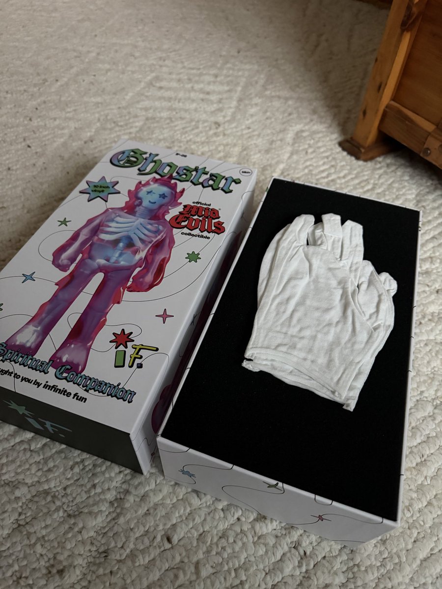 1WhoKnocks tweet media