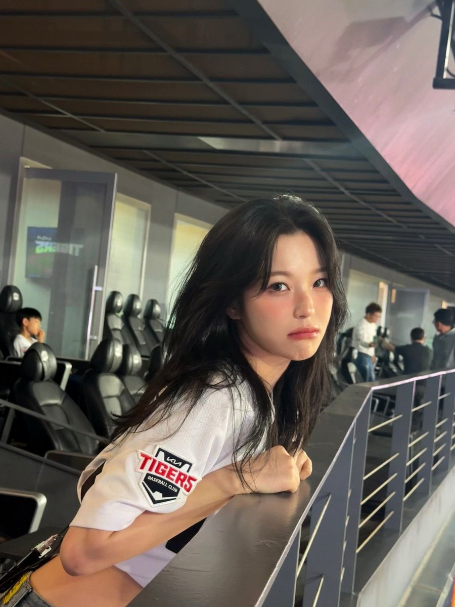 heony .ᐟ tweet media