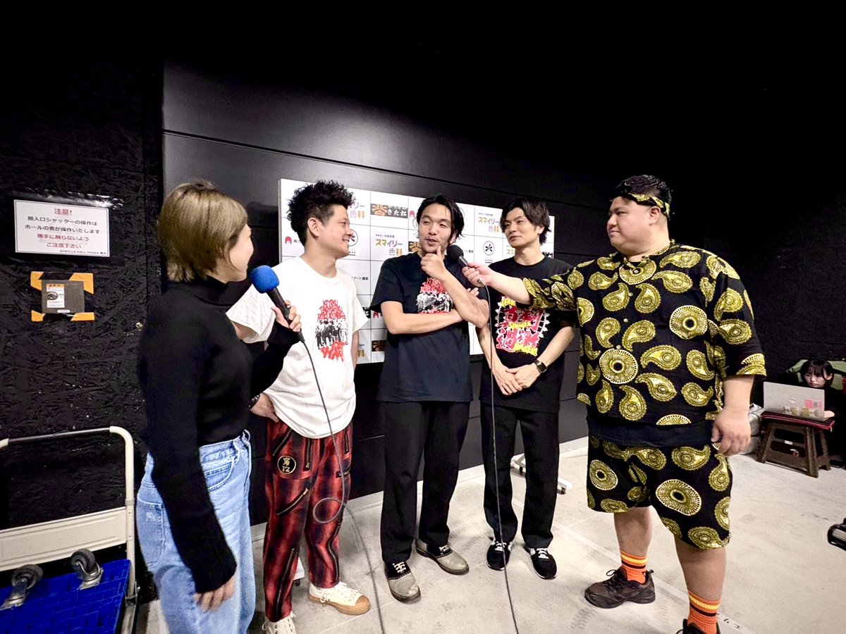 らじこー tweet media