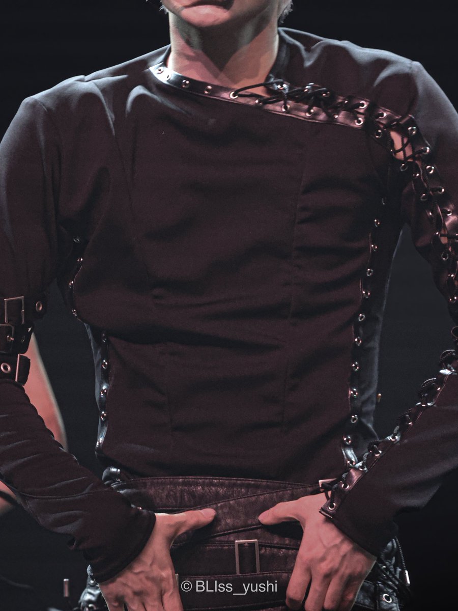 ╸ ̫ ╸. tweet media