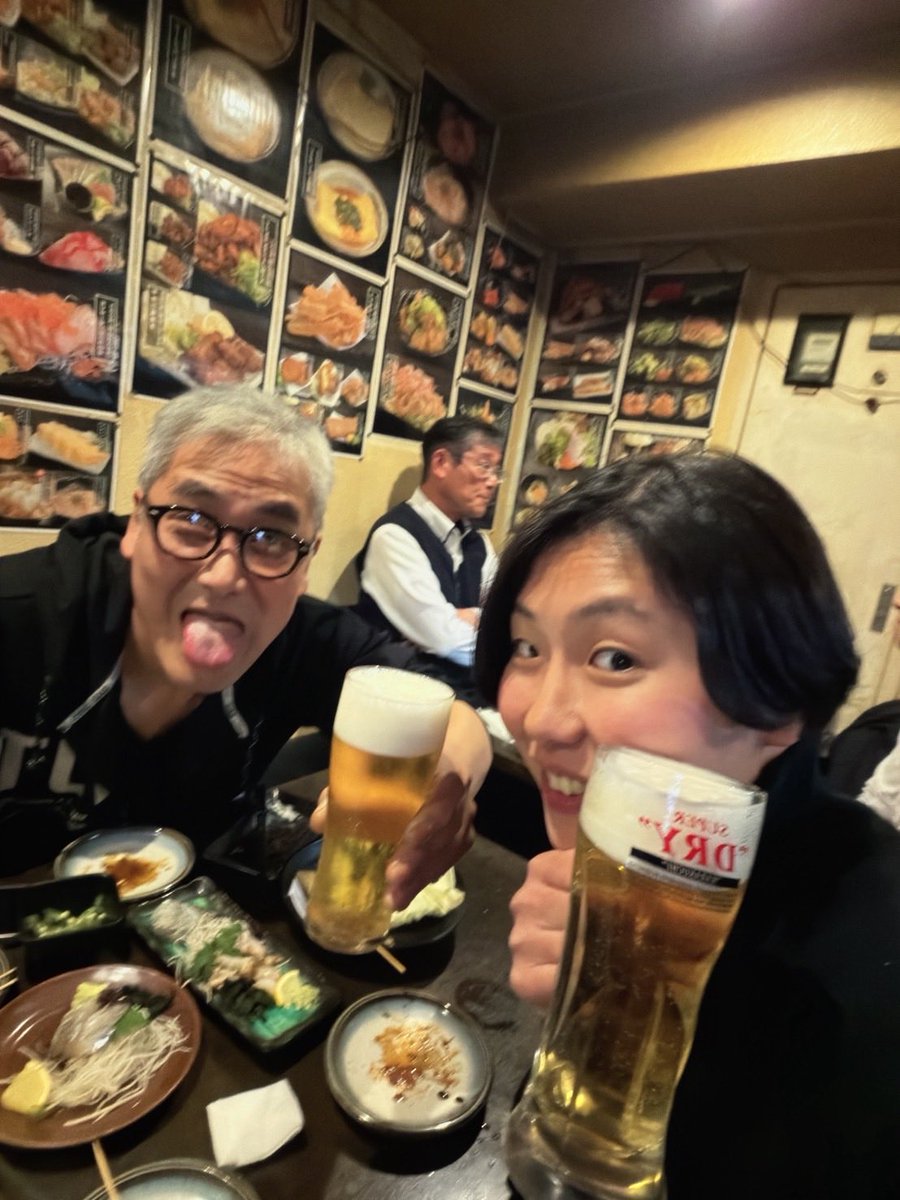 ちょー懐かしい卒業生と乾杯でした😃🍻
スタントとしてドラマや映画、イベント、舞台で頑張ってるとの事🙋‍♂️
アクションシーンの動画見せてもうて感動🥺

どんだけ呑むねん！ぐらいのんベェだったので降参して逃げました（笑）
また呑みましょー！🎶