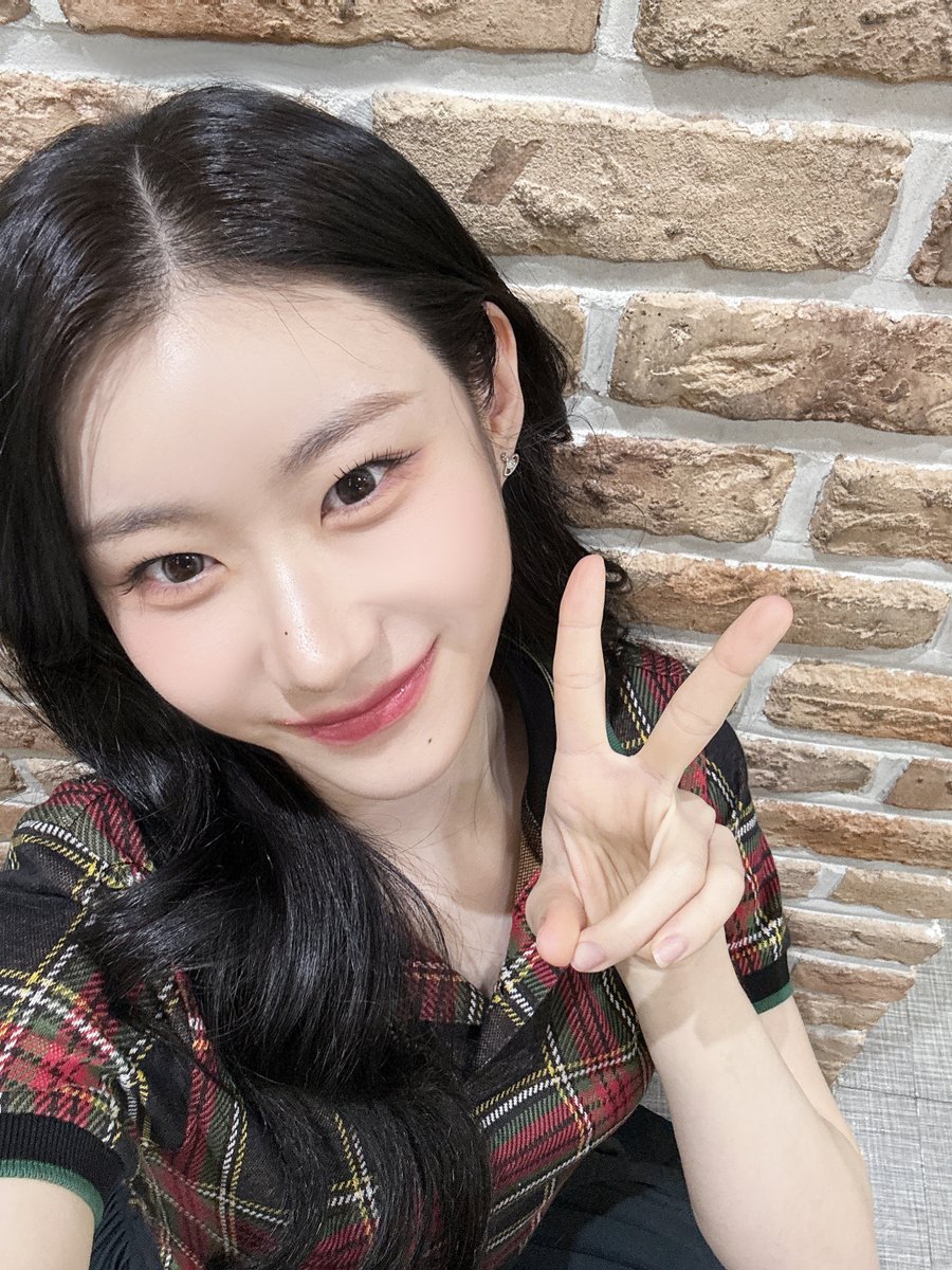 chaery 🍒 tweet media