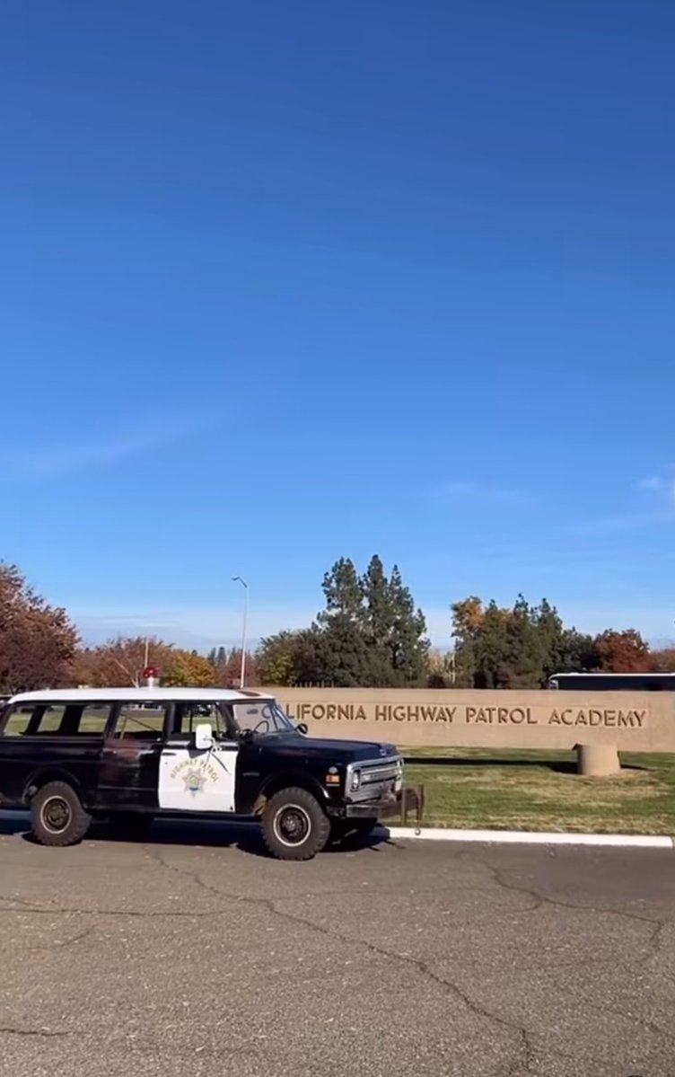 Orange Chevrolet tweet media