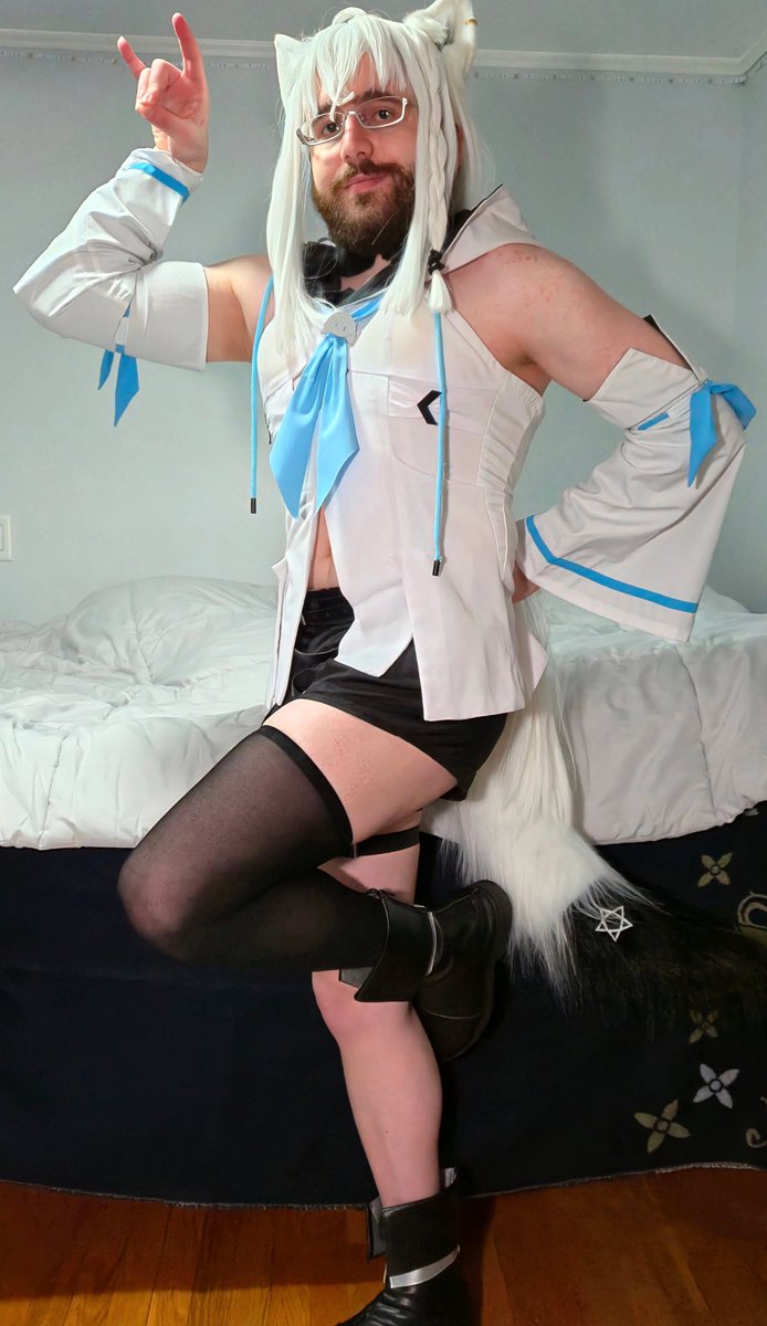 Droidekool tweet media