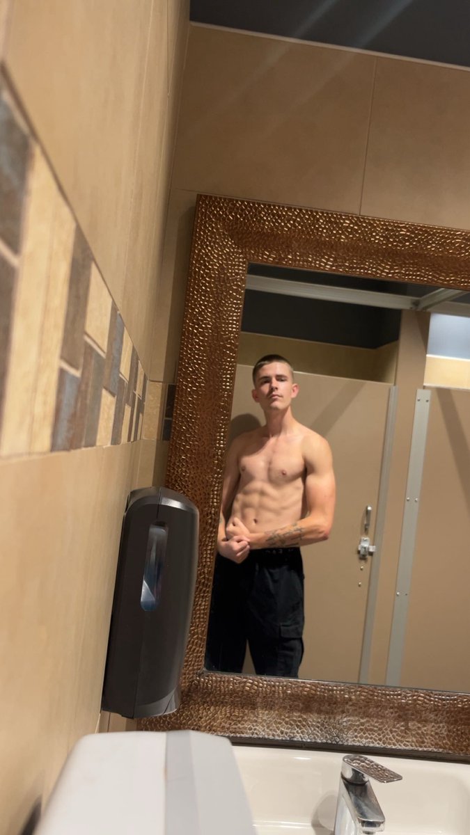 Danial Brown tweet media