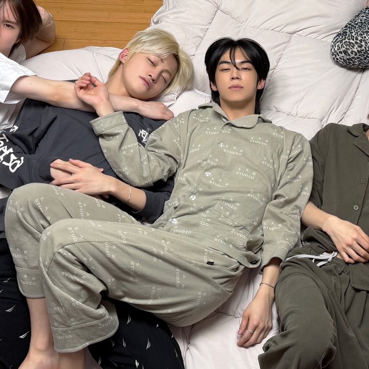 리본..𐙚ྀ tweet media