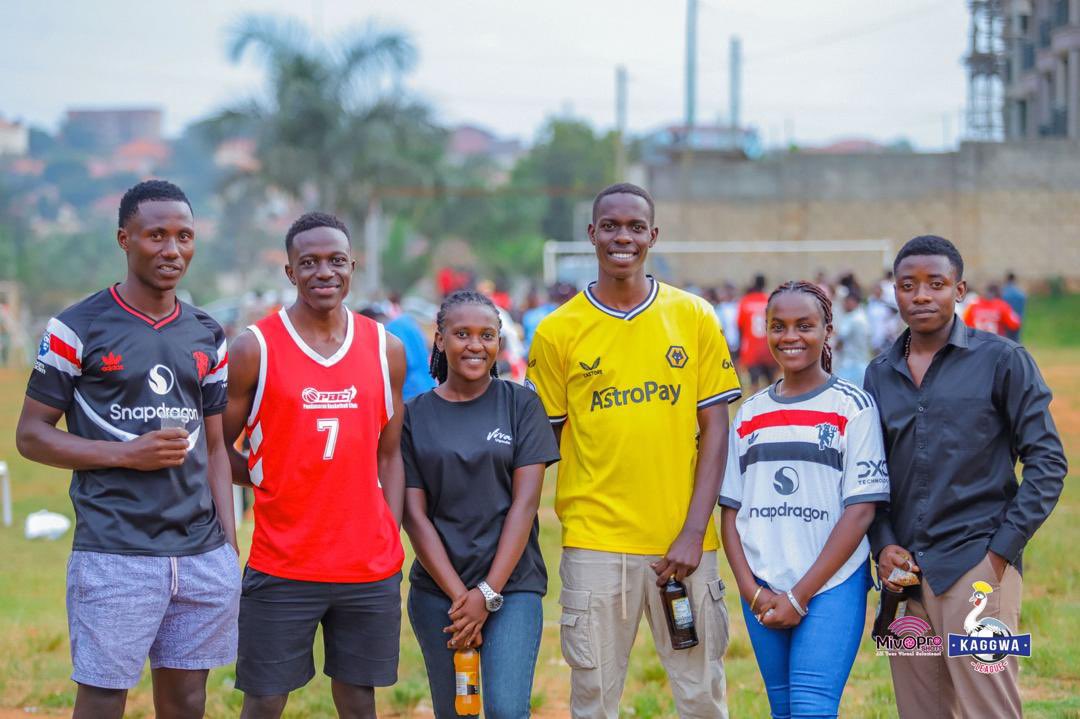 Anselm🇺🇬 tweet media