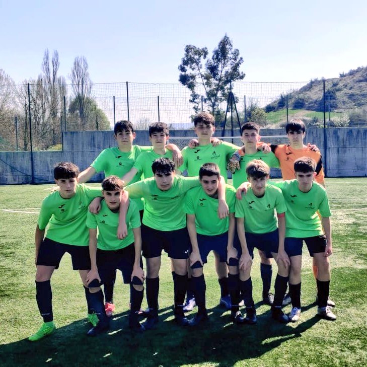 ⚽ Este sábado, nuestro Cadete A cerraba la Liga recibiendo a <a href="/Osasuna_Tajonar/">Tajonar</a> (3-4).
Termina así nuestra primera temporada en la categoría Preferente Cadete, logrando el objetivo de la permanencia 💪🏻
Enhorabuena equipo! 💚🖤
#Ademar