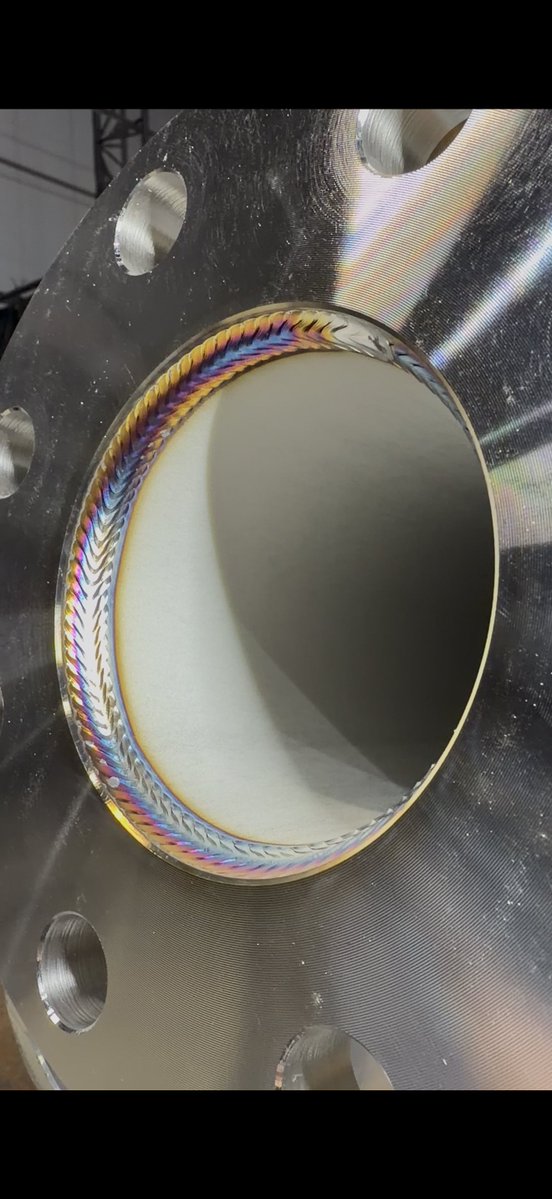 井出雄太 tweet media