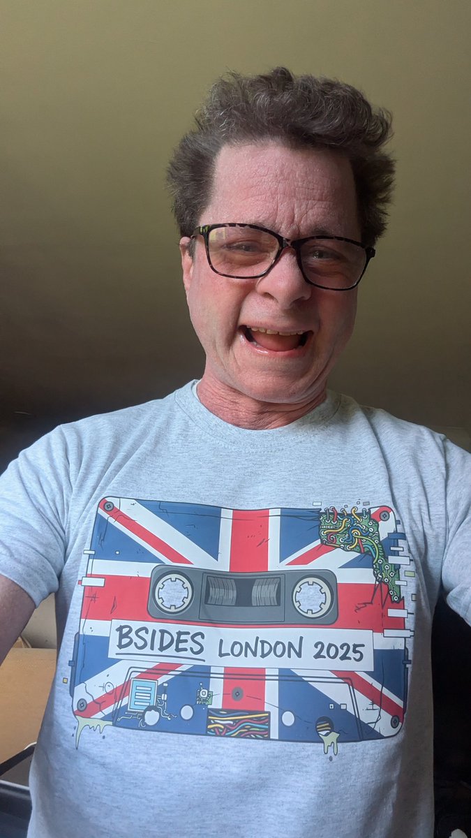 R4CK4TT&CK tweet media