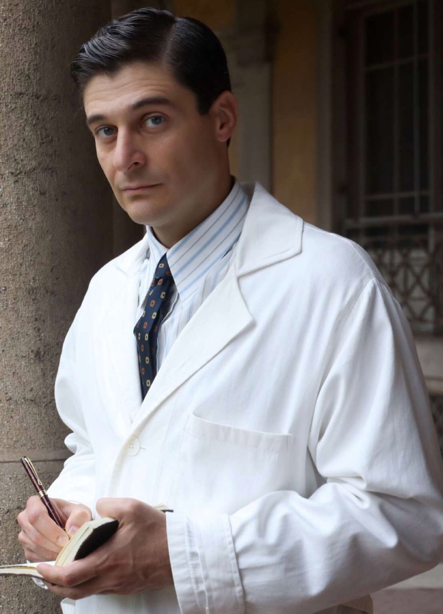 mgraziamas's tweet photo. Stasera su #Rai1 ore 21.30 l’ultima puntata de #leliberedonne  😉😍 #linoguanciale #linoguancialethebestactor #linodipendenza https://t.co/IzVGLCmT4K