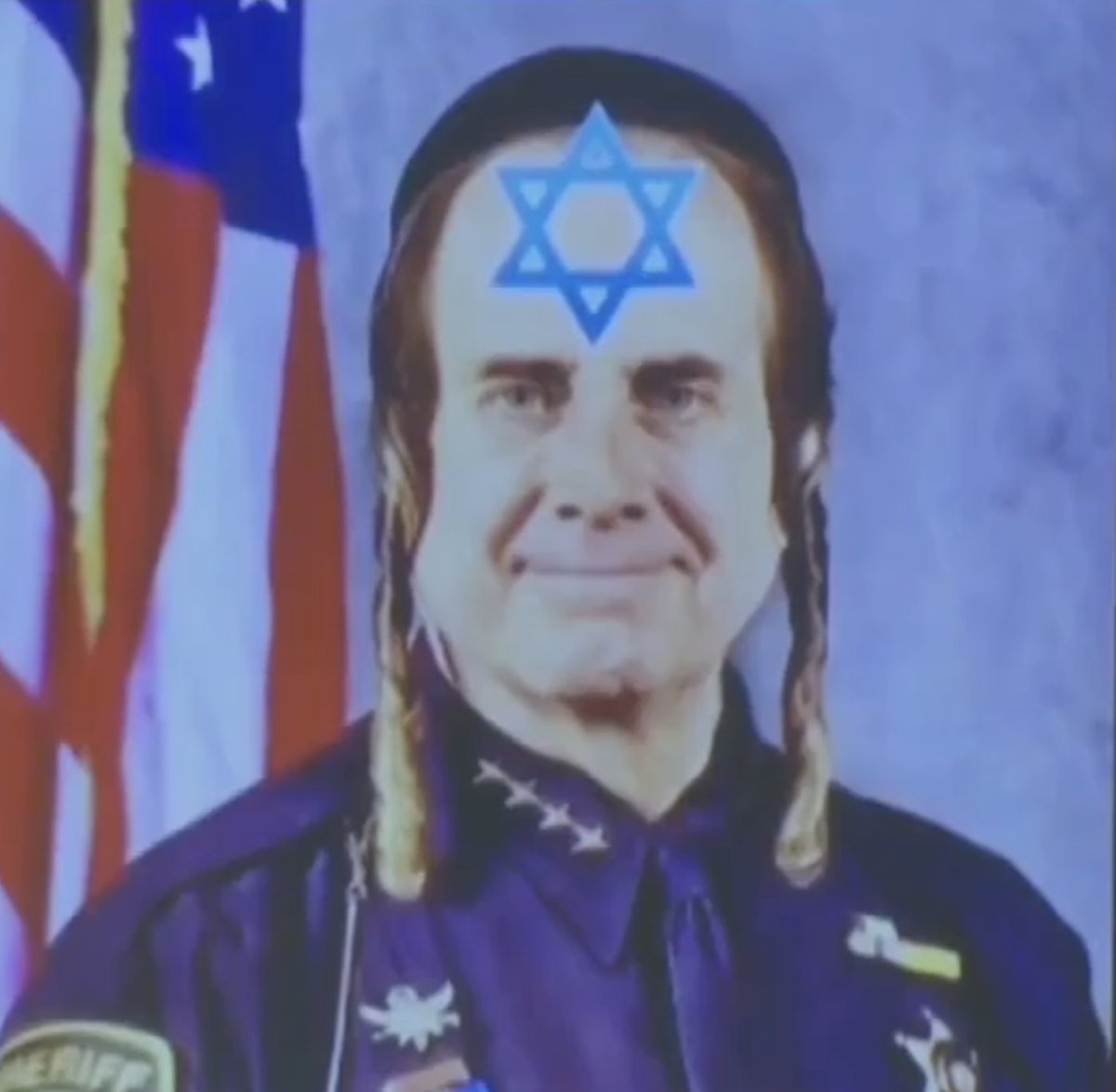 mac book tweet media