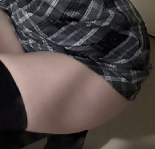 오늘 야노할거에요 보고싶은 사람 맘눌하세용~
翻译帖子

  #섹트 #맘눌뎀
