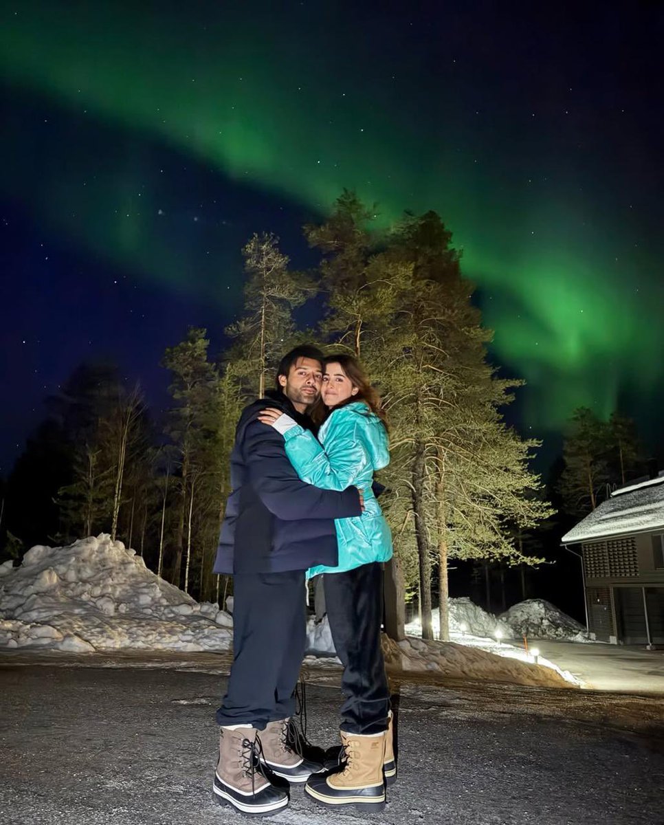 tellychakkar's tweet image. We can’t take our eyes off #StebinBen &amp;amp; #NupurSanon’s honeymoon pictures. Couple Goals ❤️💕