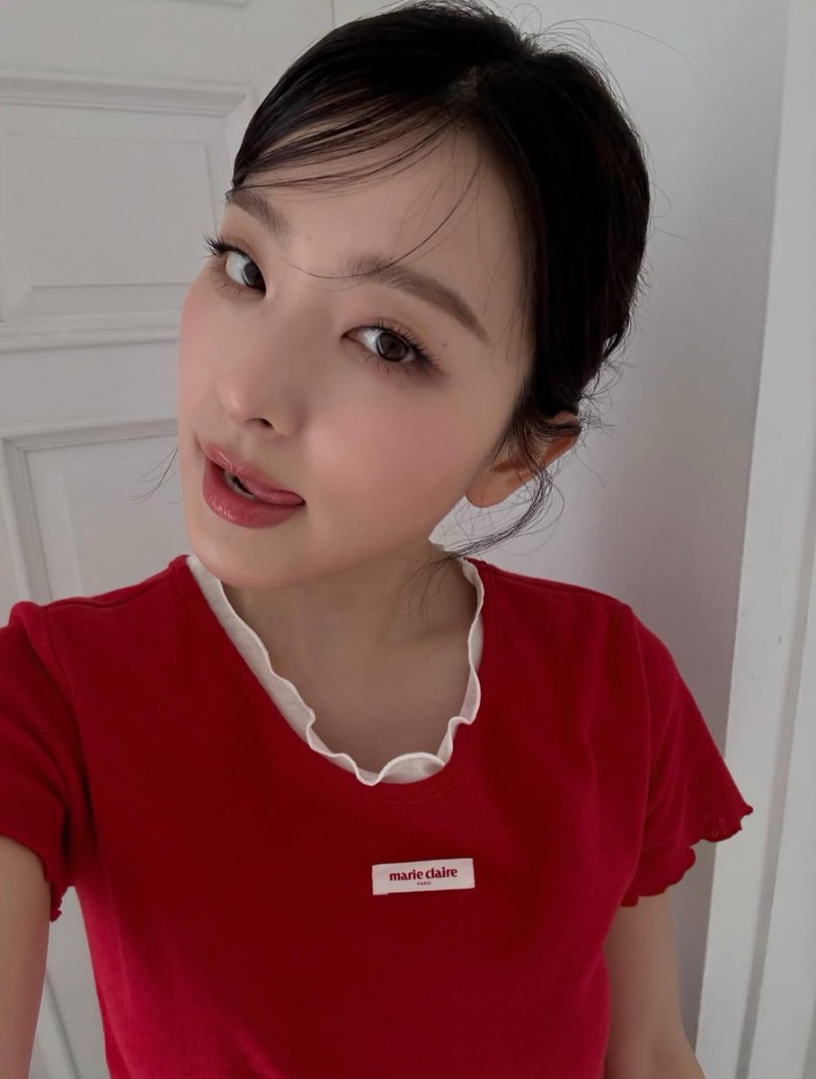 seulgi pics tweet media