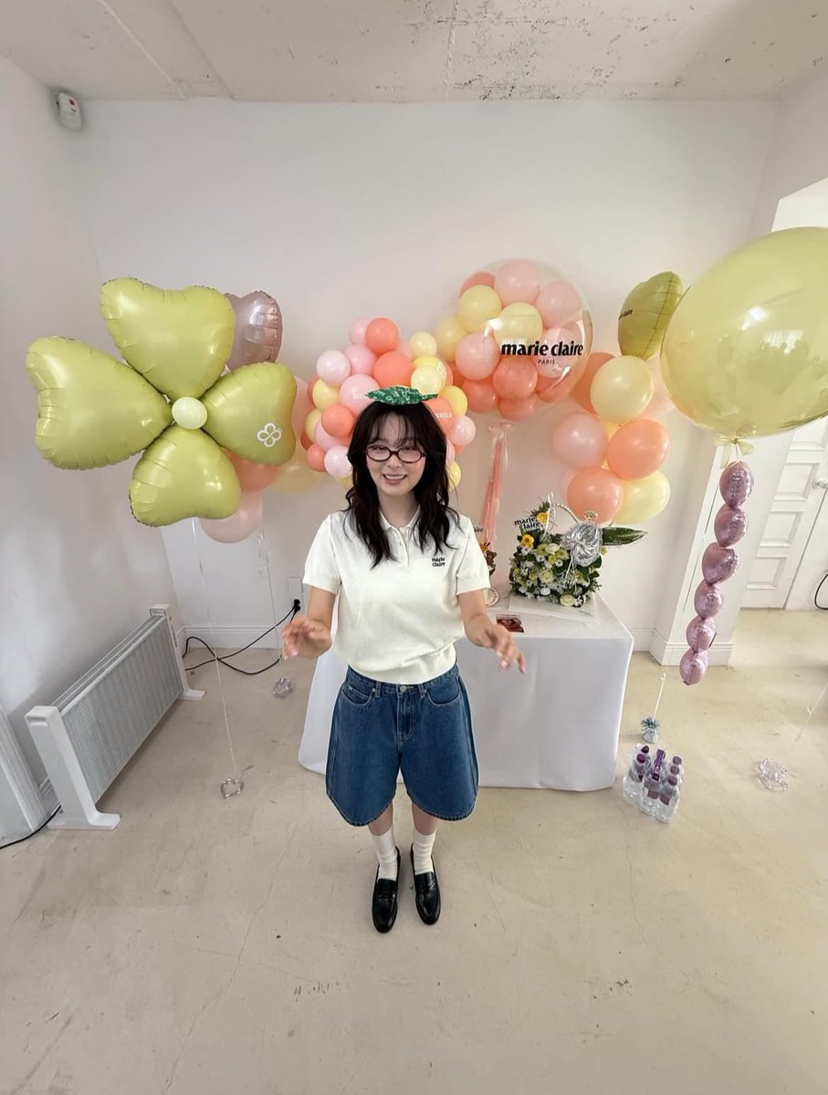 seulgi pics tweet media