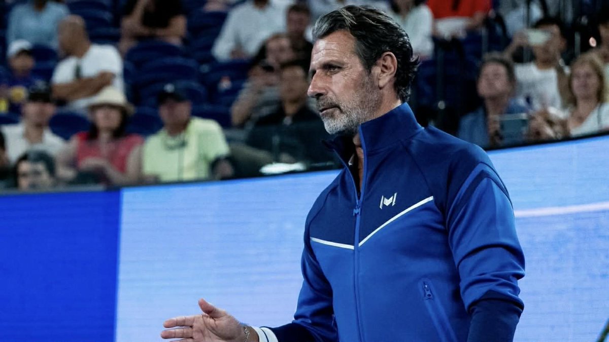 TennisWorldit's tweet image. Mouratoglou non ha dubbi: "Carlos Alcaraz si annoia".
Il coach francese ha espresso il suo pensiero sull'atteggiamento mostrato dallo spagnolo a Miami
tennisworlditalia.com/tennis/news/Ca…
#CarlosAlcaraz #CarlosAlcaraz #australianopen #wimbledon