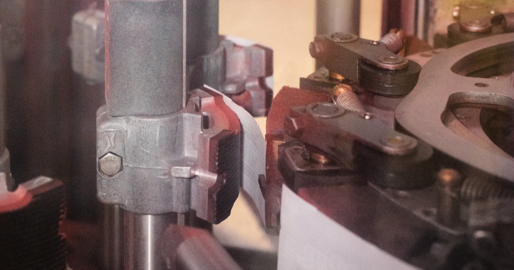 KronesAG's tweet image. Our Ergomatic Pro with a fixed Ergomatic Classic cold-glue station. 🚀
Its Ergomatic Classic labelling station scores particularly well in terms of maximised user-friendliness.

#Krones #KronesAG