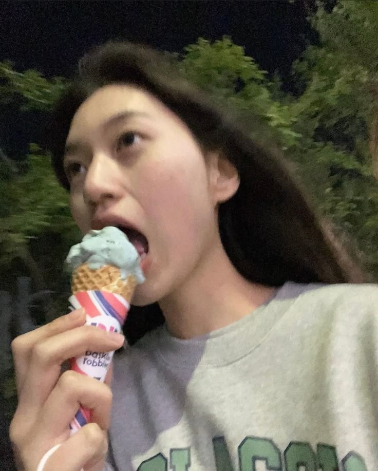 BERMUARA. tweet media