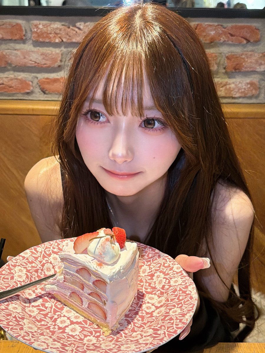 あやちゃん専用♡ どうもスーパーロング女です☆⌒(*＾-゜)v🤍ྀི 髪の毛生き返った