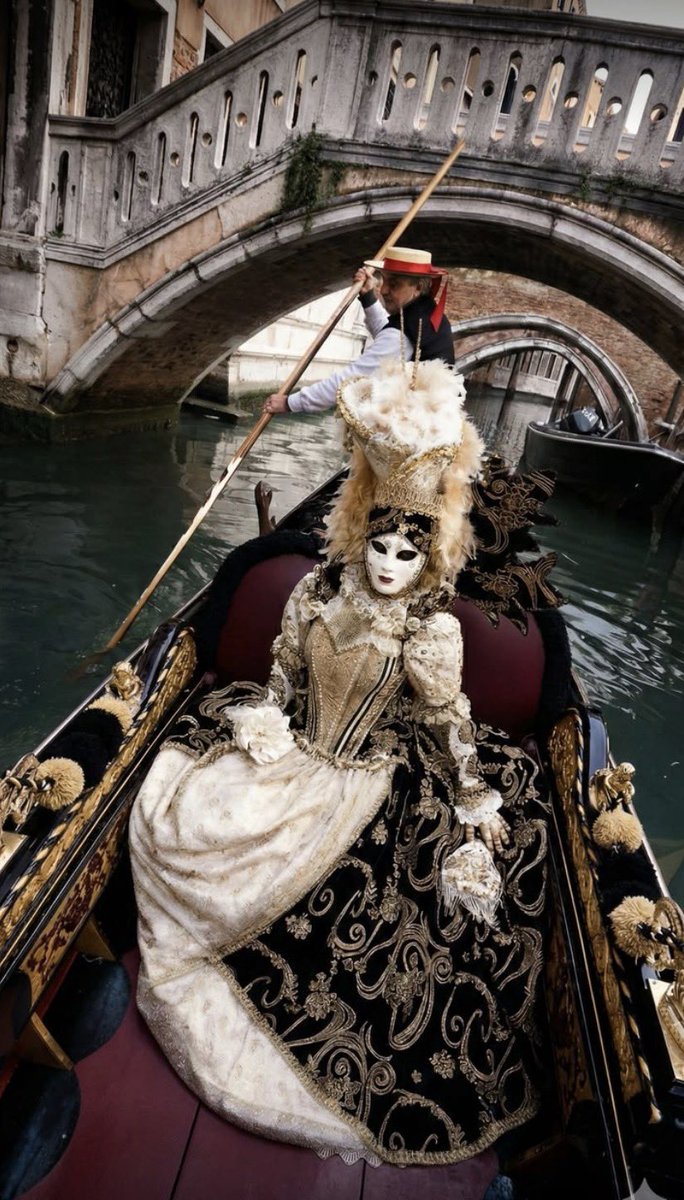 𝕄𝕒𝕤𝕖 𝔼𝕧𝕒𝕟𝕤 tweet media