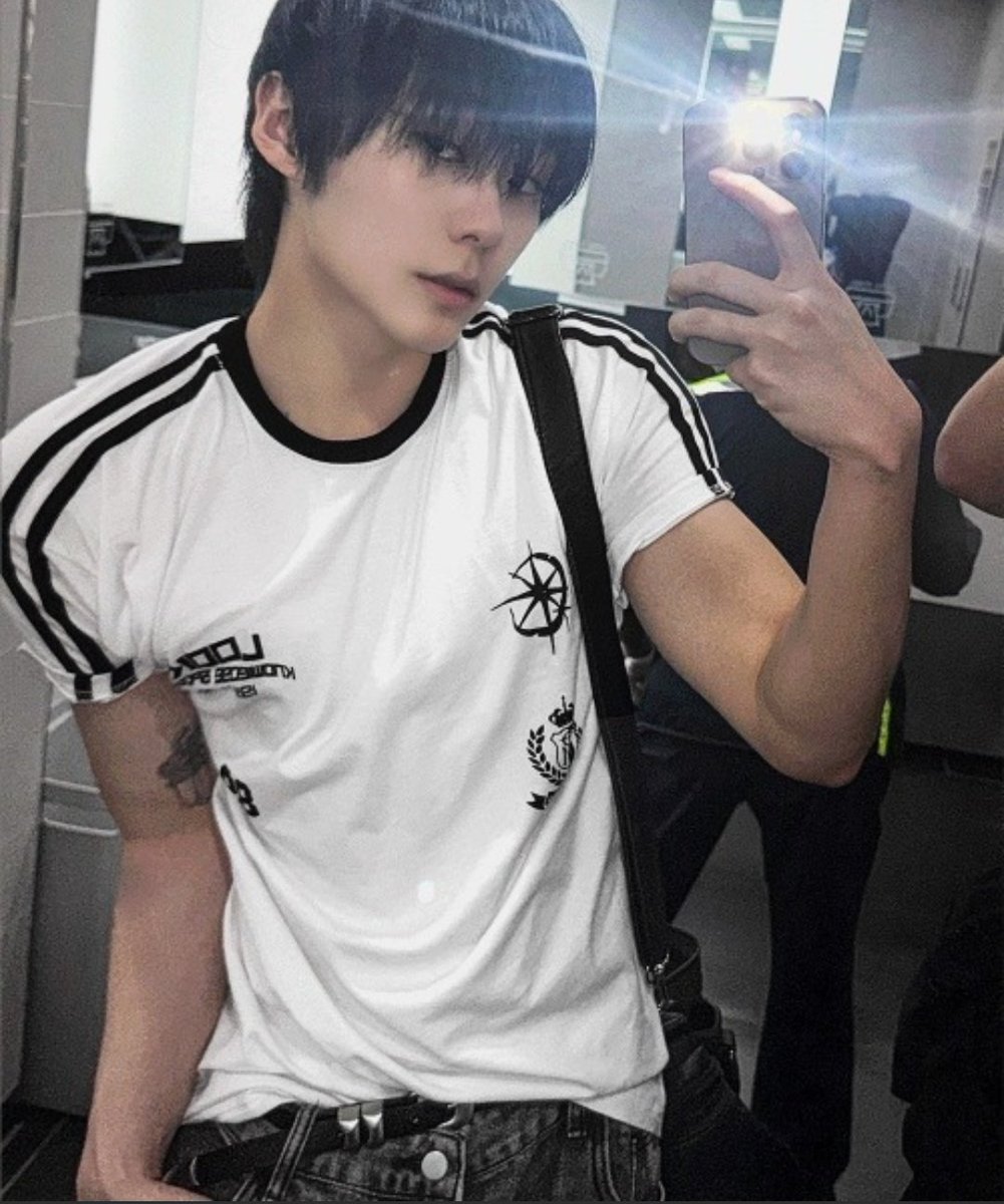 ゆら🍨 tweet media