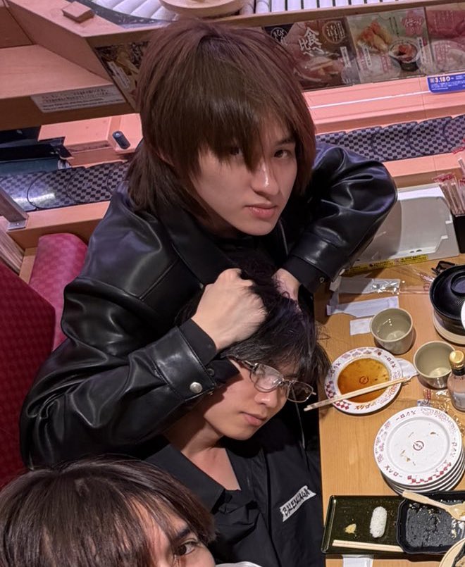 :p (rest) tweet media