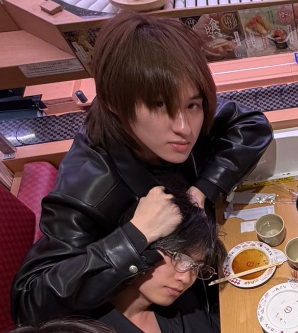 ซฟ ྀི tweet media