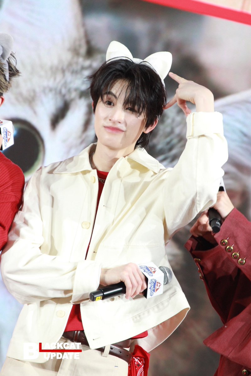 BLACKCAT tweet media