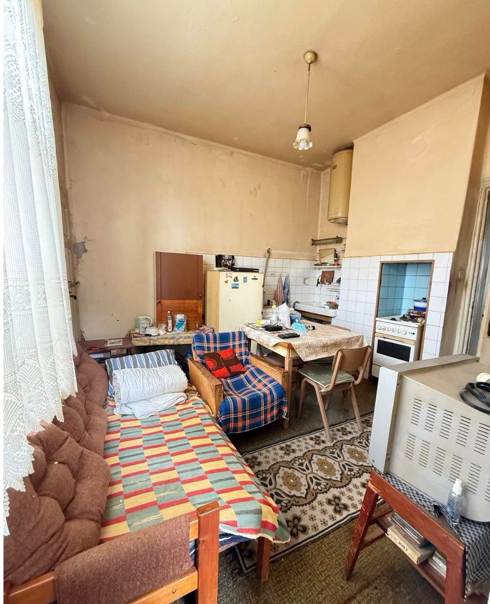 една българка tweet media