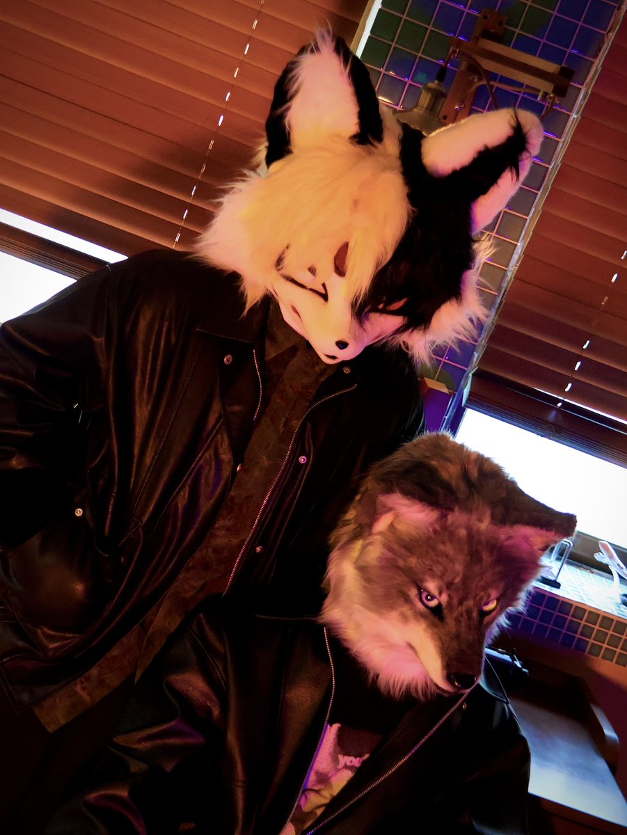 “Do you want me to kill them, Master?”

🐺: <a href="/Tigermouth_CA/">Heize</a> 
📷: <a href="/BasdogNews/">비단견📸🧳🏖✏️🥲</a> 

#FursuitEveryday #𝐘𝐨𝐡𝐚𝐧🌗