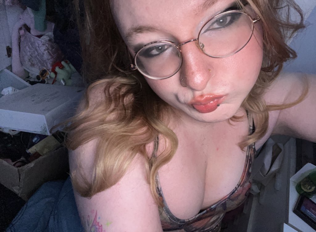 *.+whymsique*.+ tweet media