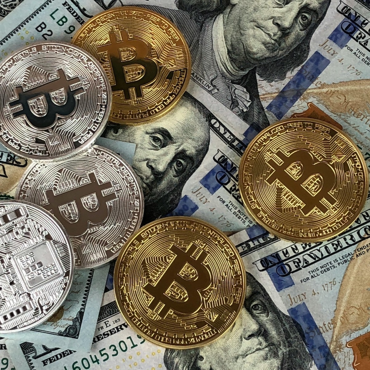 CoinMarketCap tweet media