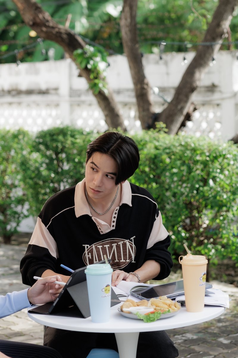 sun-kissed tweet media