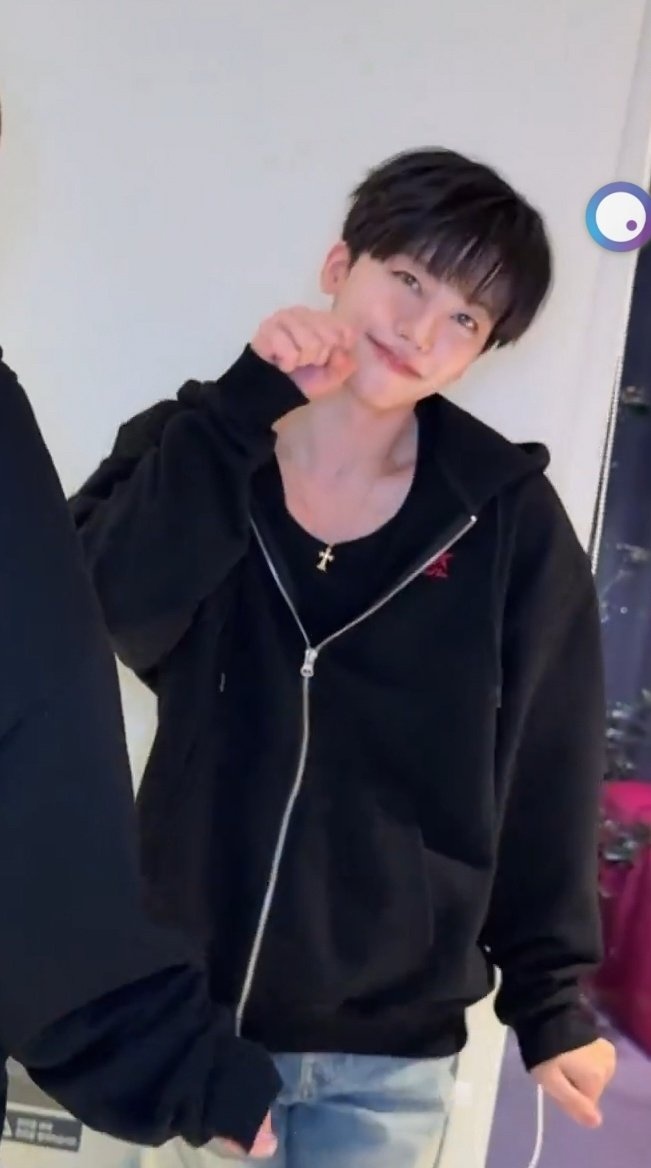 APASIH CENTIL BANGEEETTTT LUCU BANGEETTT GEMES CANTIKKKKK CENTIL LUCU SEDUNIAAAA 😭😭😭😭😭😭😭😭😭 INI PANTESAN BGT SI PAJEN PAJEN ITU KESEMSEM 24/7 😭😭😭😭😭 CENTIILLLL NYAAAAAAAA 😭😭😭😭😭😭 -JNJM