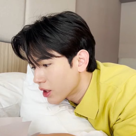 air ⋆˚࿔ tweet media