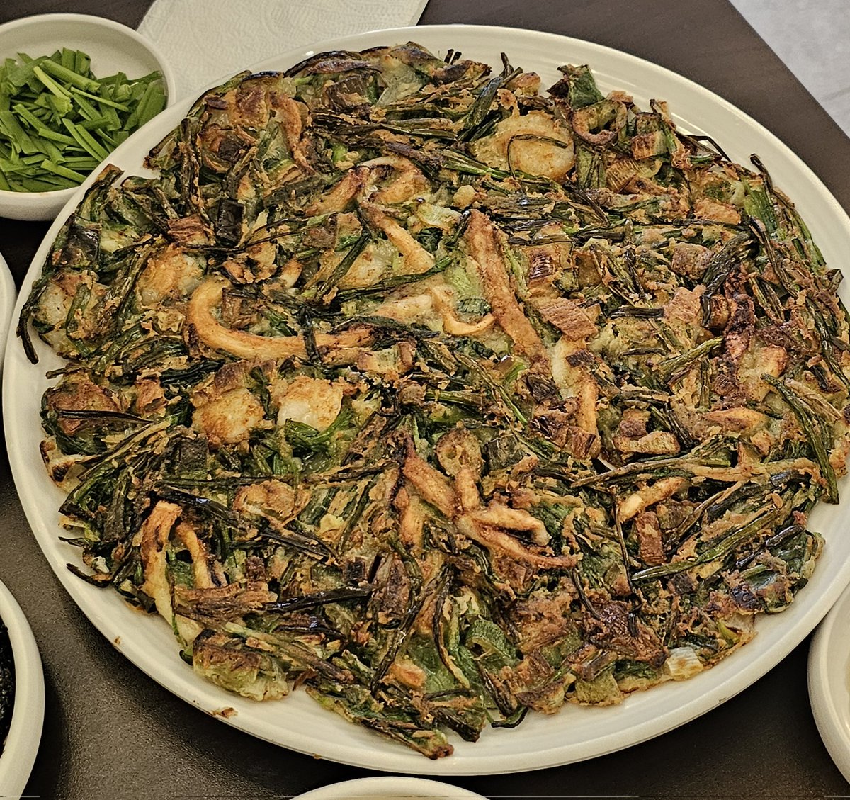 250324 🎩 

무맹과의 데이트.. 💖 
간만에 평일 조퇴내고 낙곱새 해물파전 그리고 1인극 장인 보러왔더요

이거 진짜 재밌다 !!!!!!!! 나 또 볼래!!!
나중에 초대할 일 있으면 무조건 저요 저요!!
덕분에 연기 차력쇼 잘 봤더요 무맹 짱 💖