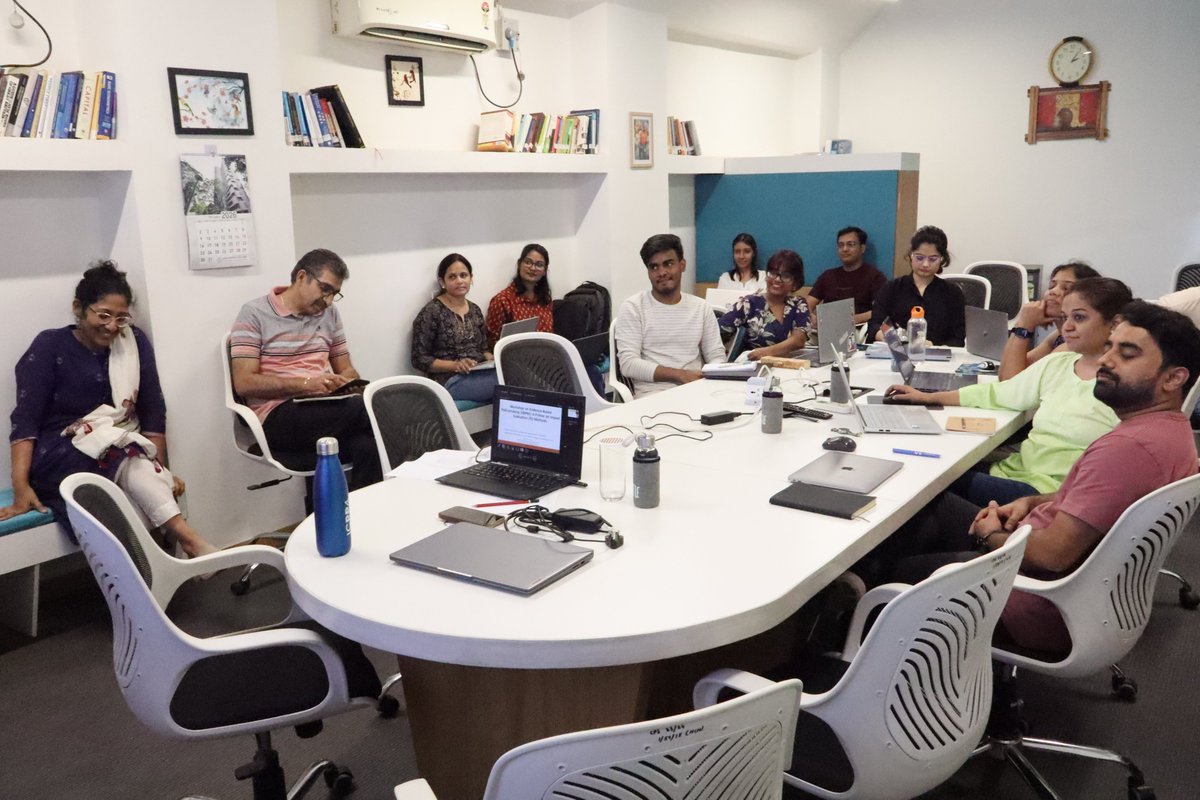 Ashank Desai Centre for Policy Studies, IIT Bombay tweet media