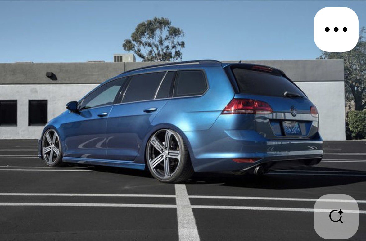 じーつー tweet media