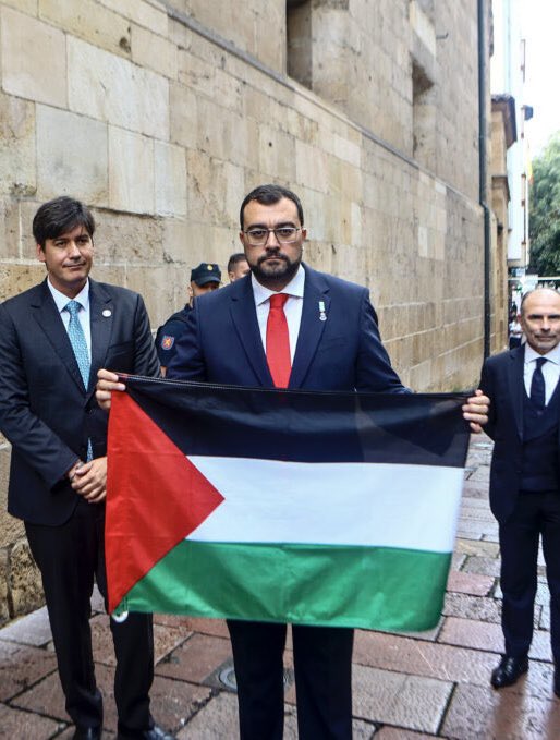 AL PLATU VENDRÁS (@alplatu) on Twitter photo 