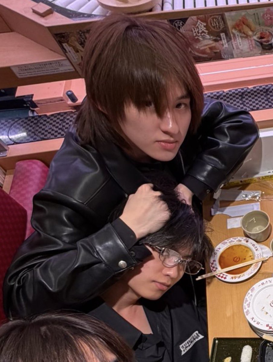 𝑰𝒔𝒂𝒚 🌷 tweet media