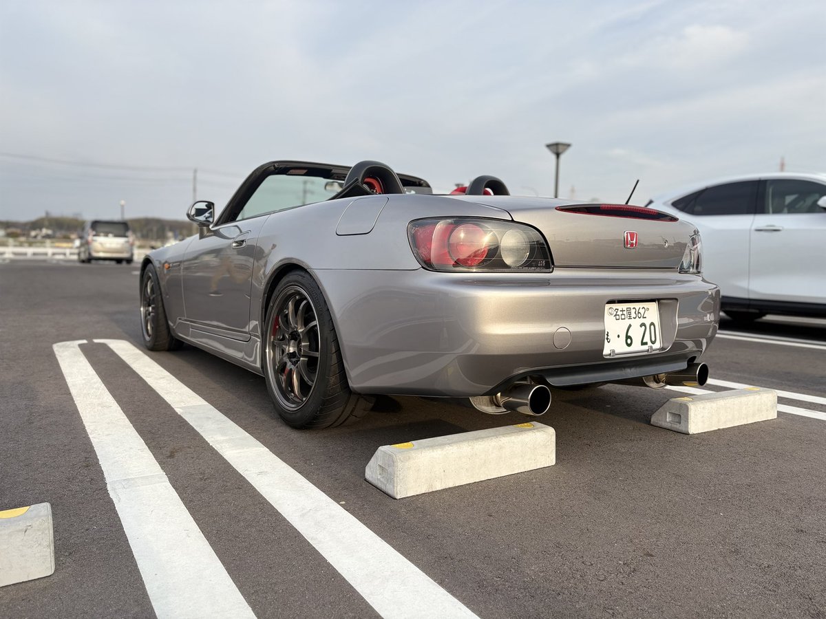 rio4orz's tweet photo. この度、s2000納車されました！！
s2乗りの方、よければ仲良くなりたいです！
#s2000 #HONDA #vtec #仲良くなりたい #車好き https://t.co/KBXBuydJXC