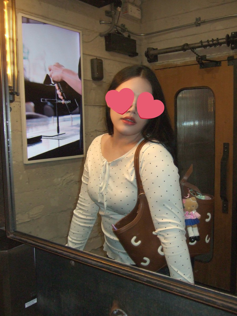 Ari_ailra tweet media